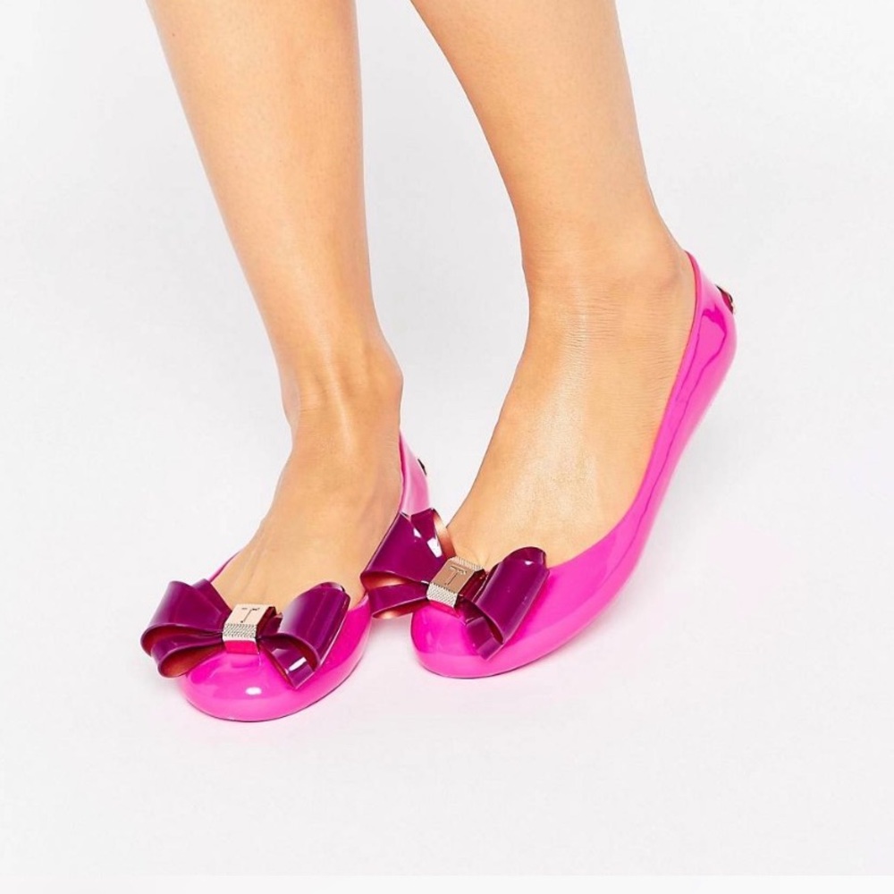 Baller bow flats
